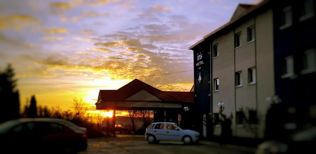 Iris Hotel Bors Exterior photo
